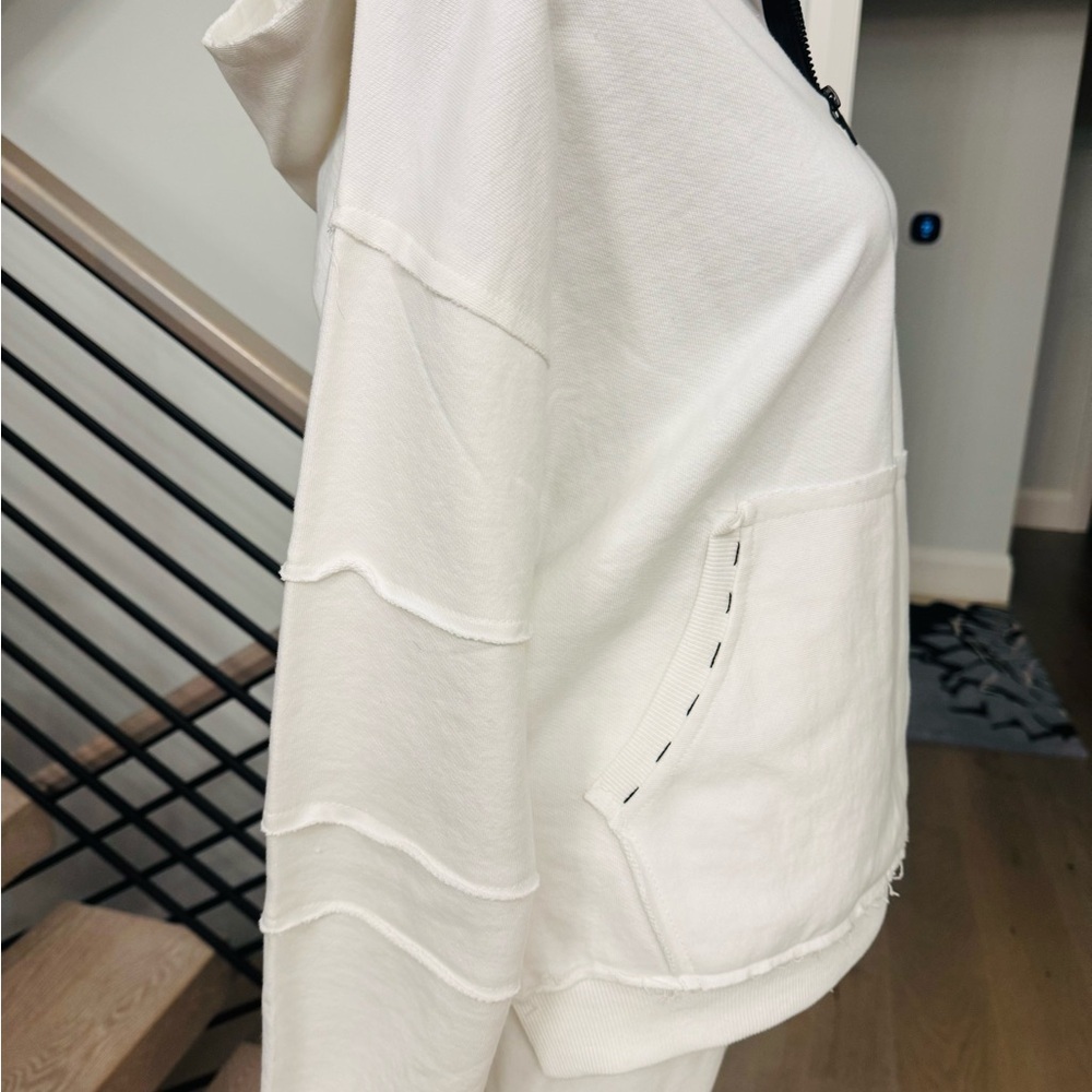 Women's White Tracksuit - Picture 7 of 10
